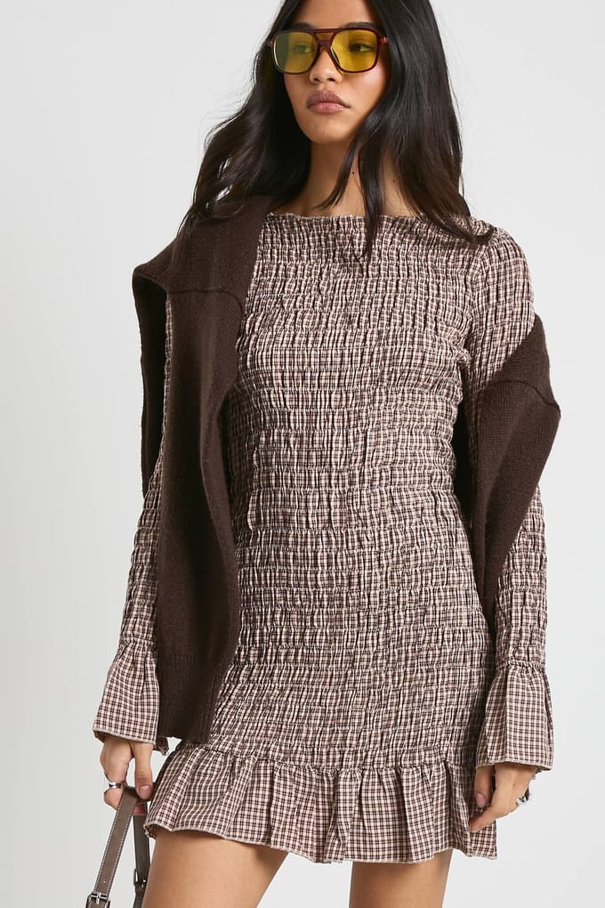 boohoo Dames Check Shirred Mini Jurk met Lange Mouwen | Bruin | Maat: 44