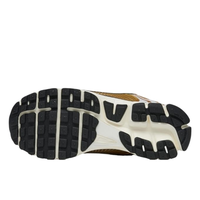 Nike Zoom Vomero 5 Metallic gold (Women's)