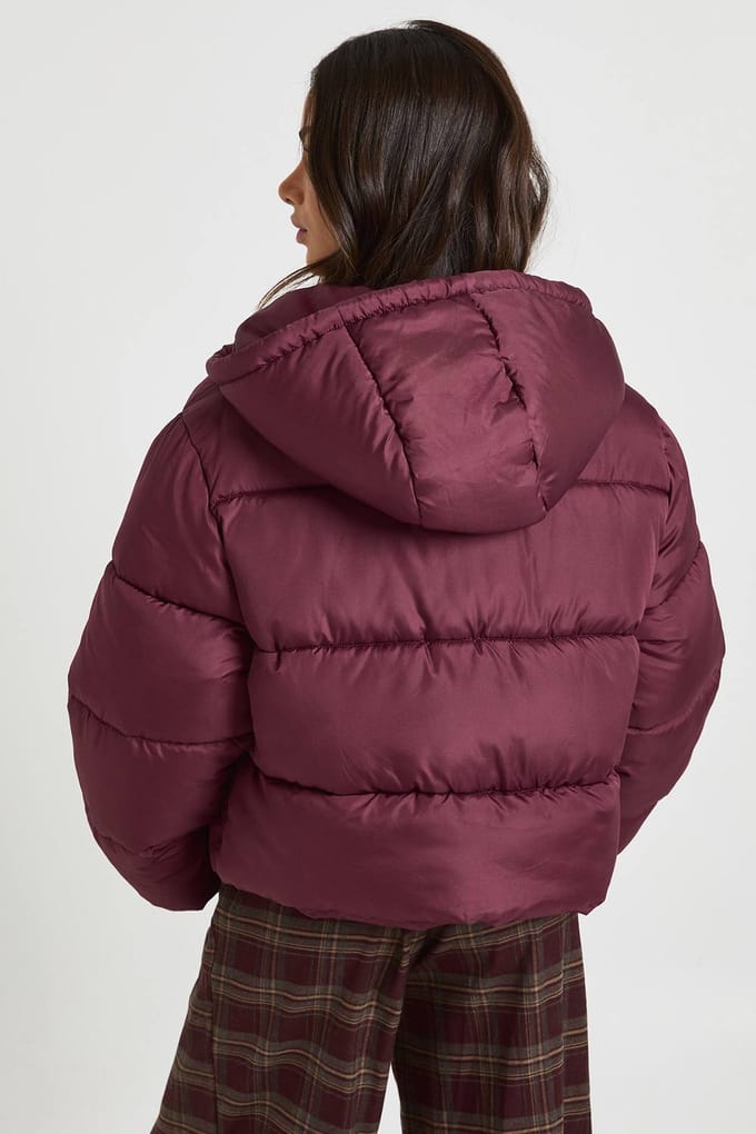 boohoo Dames Kleine capuchon gevoerde pufferjas | Plum | Maat: 14