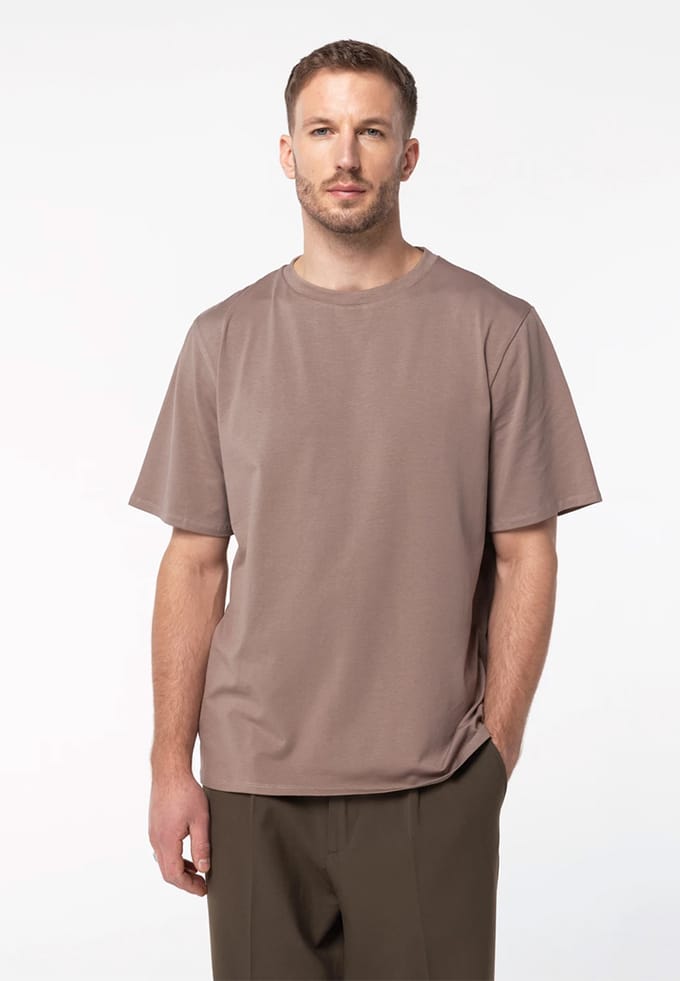 Oversized Premium T-shirt DONKERBEIGE