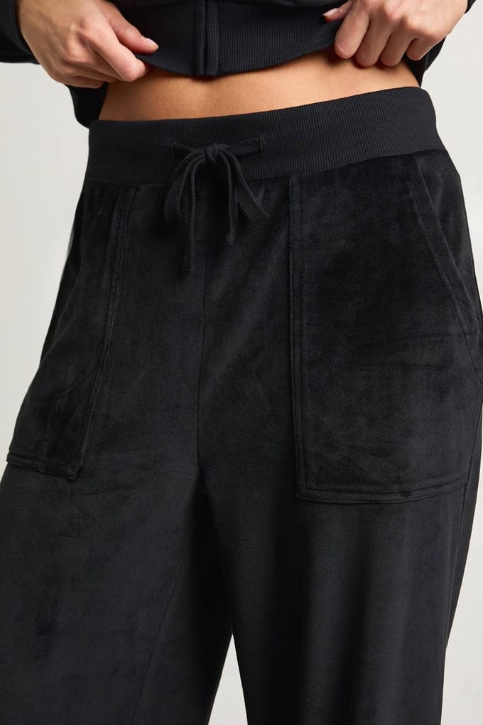 boohoo Dames Velours gekorte getailleerde trainingspak | Black | Maat: XS