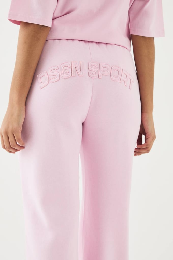 Dames DSGN Studio Self Fabric Applique Rechte Pijp Jogger | Pink | Maat: Large