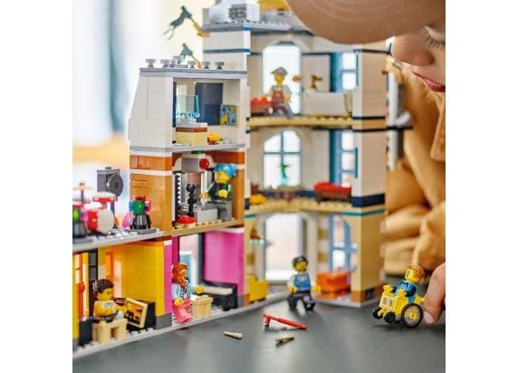 LEGO Creator 3-in-1 Hoofdstraat - 31141
