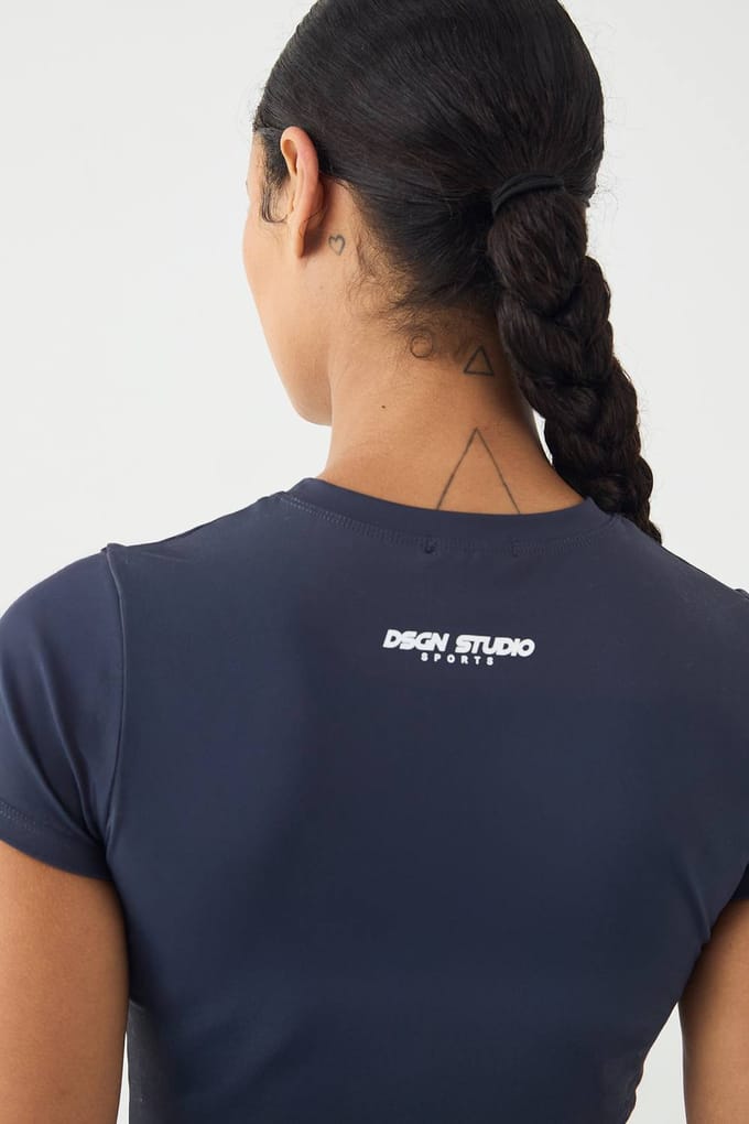 Dames DSGN Studio Ultra Sculpt Korte Mouwen Top | Midnight Blue | Maat: Large
