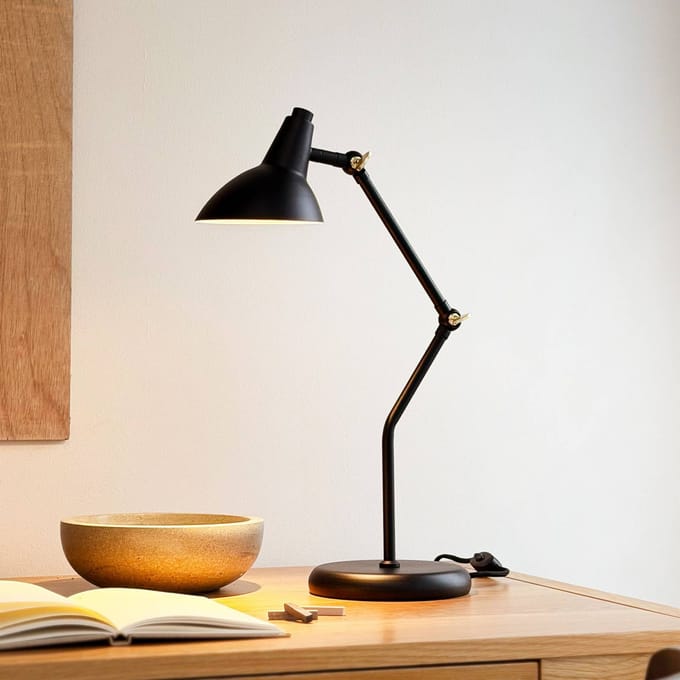 Dyberg Larsen tafellamp Vela, zwart, hoogte 45 cm