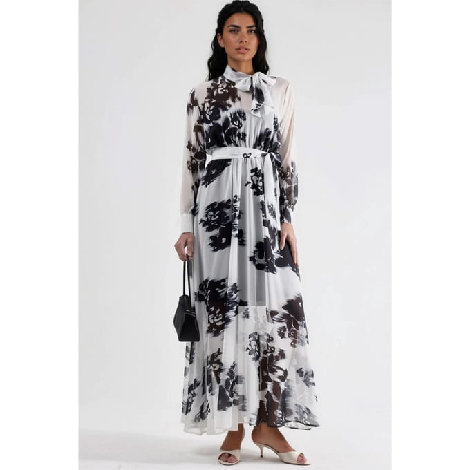 Bloemrijke Maxi-jurk met Knopen Sluiting en Strikdetail