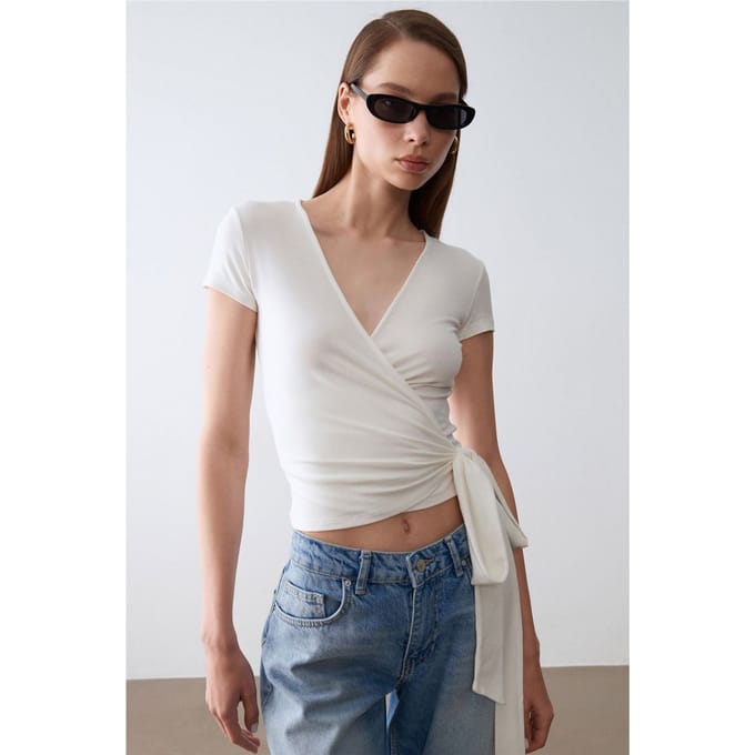Crop Wrap Blouse met Strikdetail