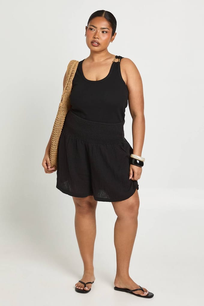 boohoo Dames Plus Katoenen Gaas Short Met Gerimpelde Tailleband | Zwart | Maat: 50