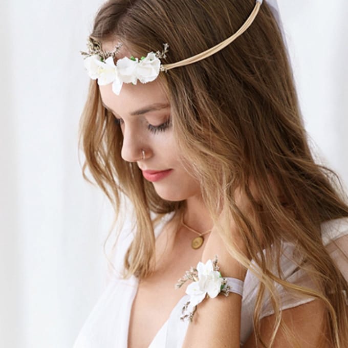 PartyDeco - Sieraden - Corsage Wit