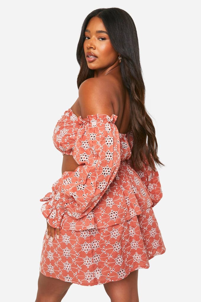 boohoo Dames Plus Broderie gelaagde rucherok | Rust | Maat: 16