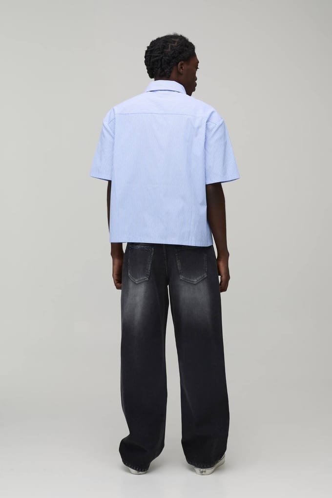 Oversized Boxy Shirt Met Korte Mouwen, Streeppatroon En Oogjesdetail | Blue | Size Medium