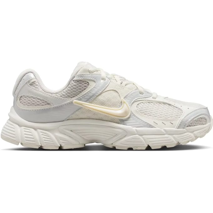 Nike V5 RNR Sneakers Dames - Beige - Maat 40 - Mesh/Synthetisch