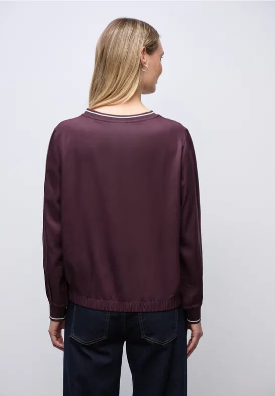 Blouse met tape details