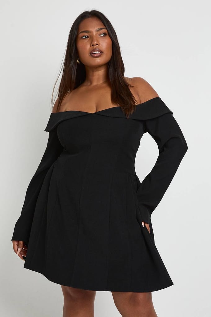 boohoo Dames Plus Langmouw Bardot Gestructureerde Skaterjurk | Zwart | Maat: 44