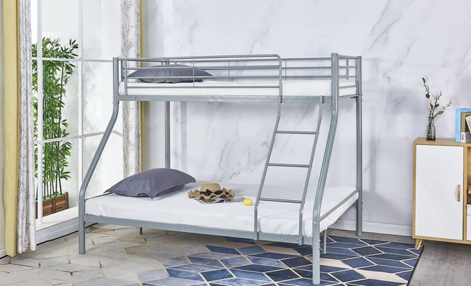 Belfurn - Trio stapelbed metaal AS121