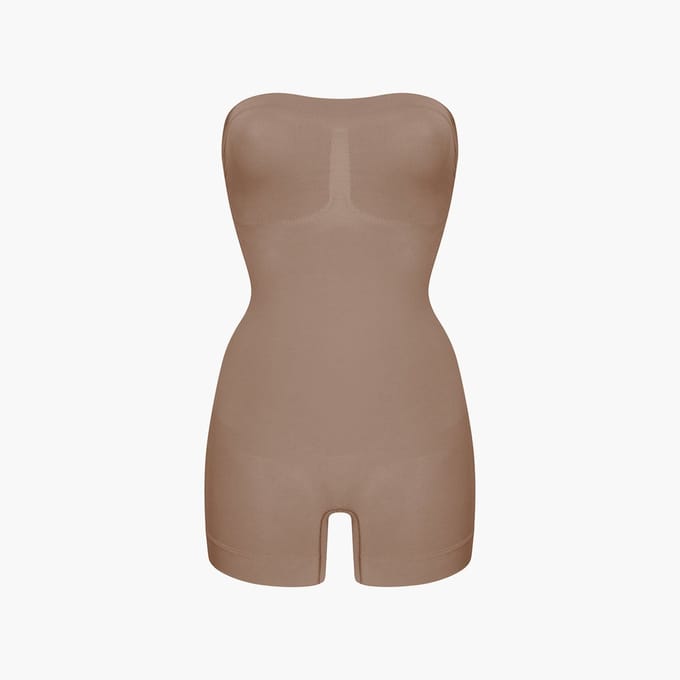 cfab - Strapless corrigerende bodysuit met shortje - Caramel - L - Corrigerende Body - Naadlos - corrigerend ondergoed dames