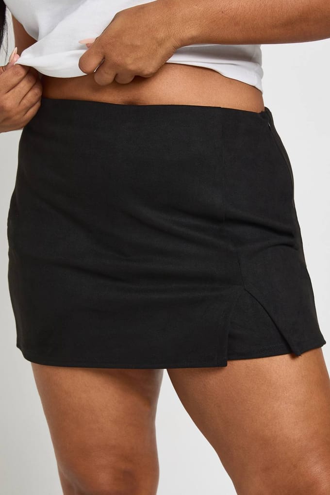 boohoo Dames Plus Suede Wrap Skort | Black | Maat: 16