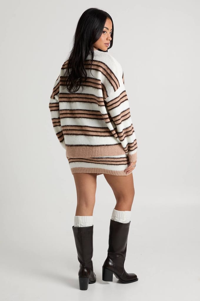 boohoo Dames Super zachte gestreepte oversized gebreide trui en mini-rok co-ord | Maat: Medium