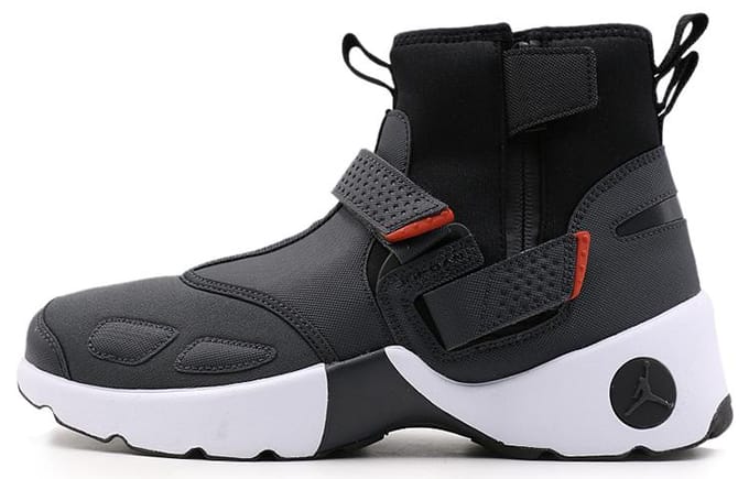 Jordan Trunner High Triple Black AA1347-003 42