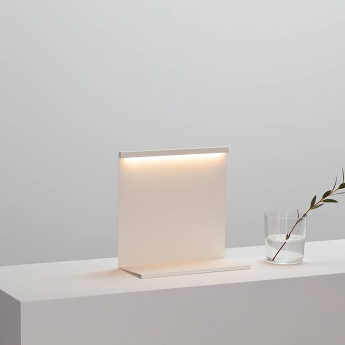 HAY LBM LED tafellamp met dimmer, crèmewit