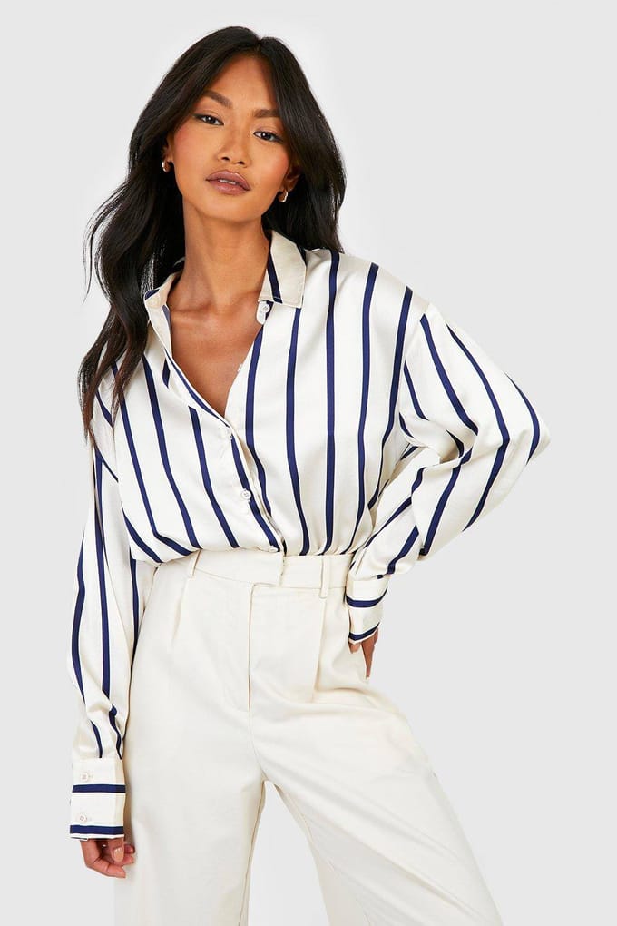 boohoo Dames Fijn gestreept satijnen overhemd | Creme | Maat: 36
