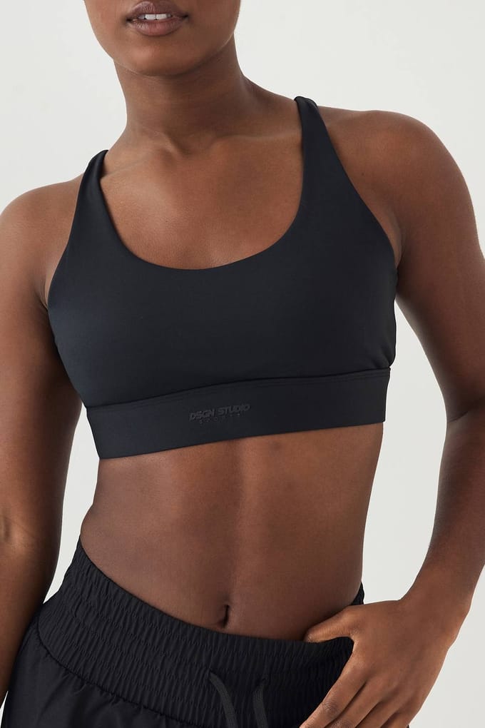 Dames DSGN Studio Ultra Sculpt Cross Back Sportbeha | Zwart | Maat: XS