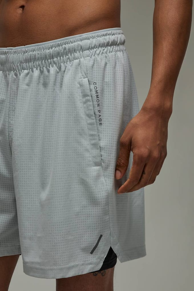 Geperforeerde 2-in-1 Hardloopshort Common Pace | Light Grey | Size Medium