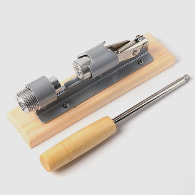 Pecannotenkraker, mechanisch, verstelbaar ontwerp, hout, roestvrij staal, walnoottang, opener gray