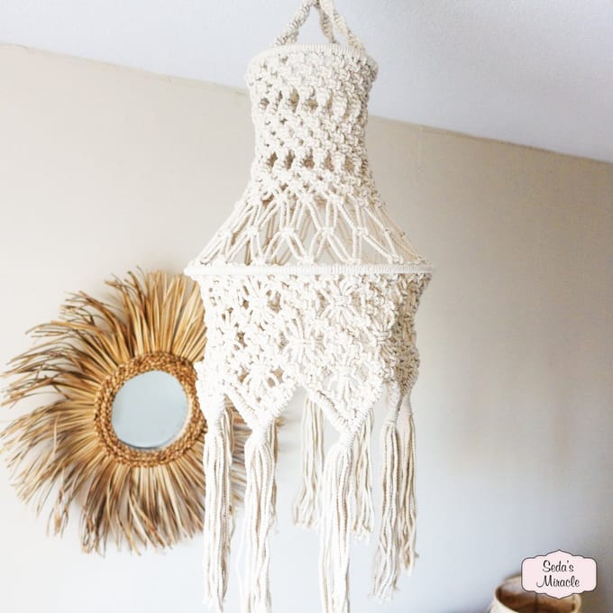 Macramé lamp, wit