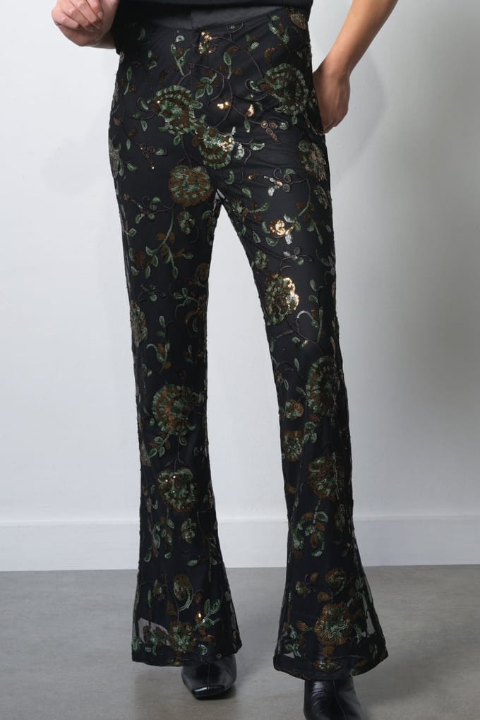 French Connection Roshene Sequin Flare Trousers Black Sequin Multi Größe: 6 | Stoffhosen Outlet | Damen | Schwarz