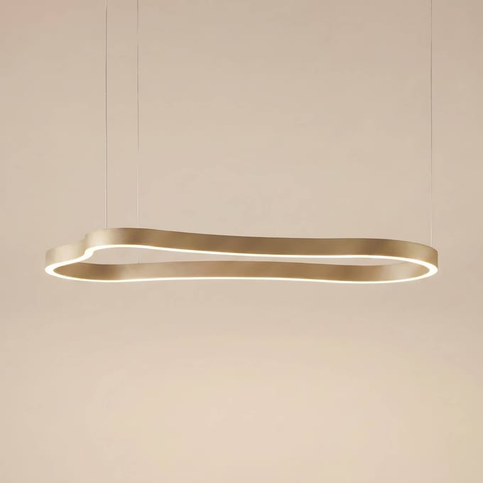 Lucande LED hanglamp Vikali, goud, CCT, dimbaar, 90x45 cm