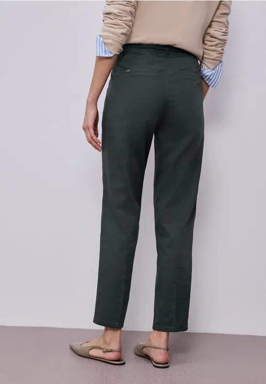 Casual fit chino's in een zachte stof