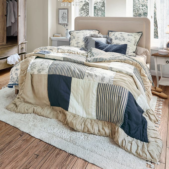 LOBERON Quilt Felencio beige/blauw/wit