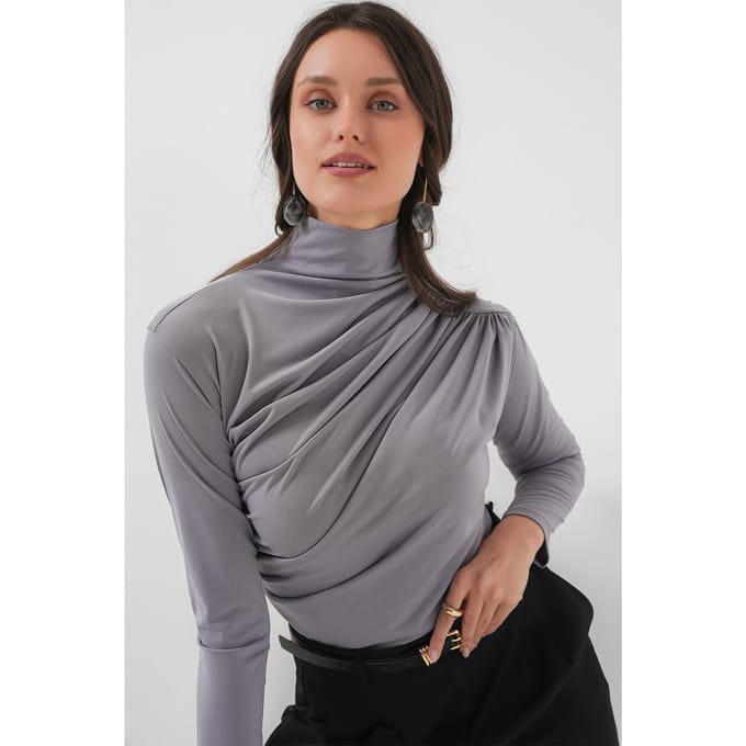 Aansluitende colblouse met drapeer-detail