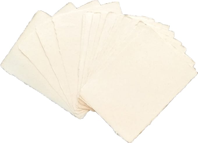 25 kaarten 15x21cm, 200grs Tree Free Gampi papier, schepranden rondom