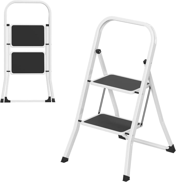 Trapladder met Leuning - Vouwladder Huishoudladder - Veilig Klussen - Extra Brede Treden - 84 Centimeter Hoog - Wit