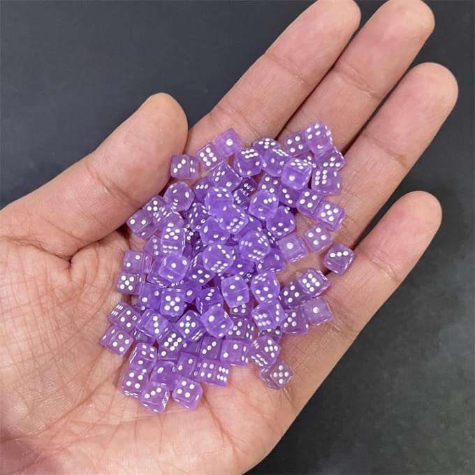 6 Couleurs 100 Pièces 5 mm Transparent Transparent Mini D6 Acrylique Angle Droit Point Dés Cube Pour Accessoires de Jeux de Société