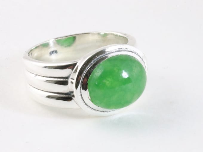 Zware zilveren ring met jade - maat 19