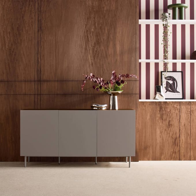 sweeek - Dressoir metaal en houtdecor met 3 deuren 150cm - ashton