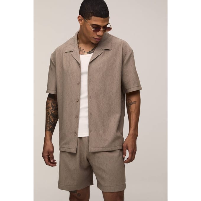 Oversized Shirt En Ontspannen Plissé Set Met Middellange Short | Stone | Size Small