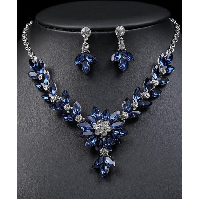 Ensemble de bijoux pour femmes à la mode 3 pièces avec collier de fleurs contrastées en cristal, boucles d'oreilles et accessoires de robe de soirée 45cm black