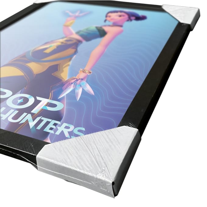 K-Pop Demon Hunters Zoey Ingelijste Poster (Veelkleurig)