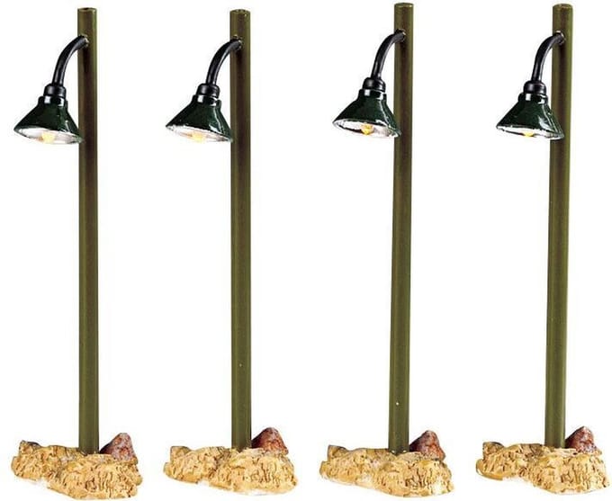 Lemax - Rustic Street Lamp -  Set Of 4 -  B/o (4.5v) - Kersthuisjes & Kerstdorpen