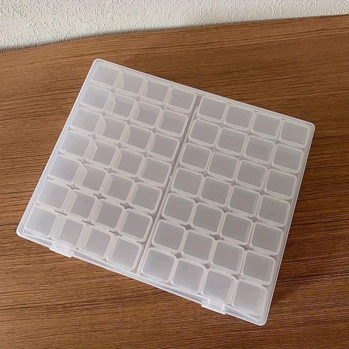 Een Transparante Plastic Sieradenkist met 28/56 Vakjes voor het Opbergen van Oorbellen, Kralen en Knutselspullen. gray