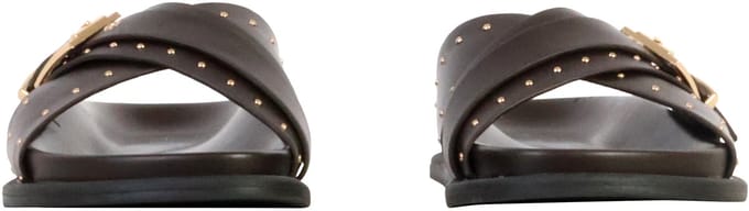 Sandalen om aan te trekken