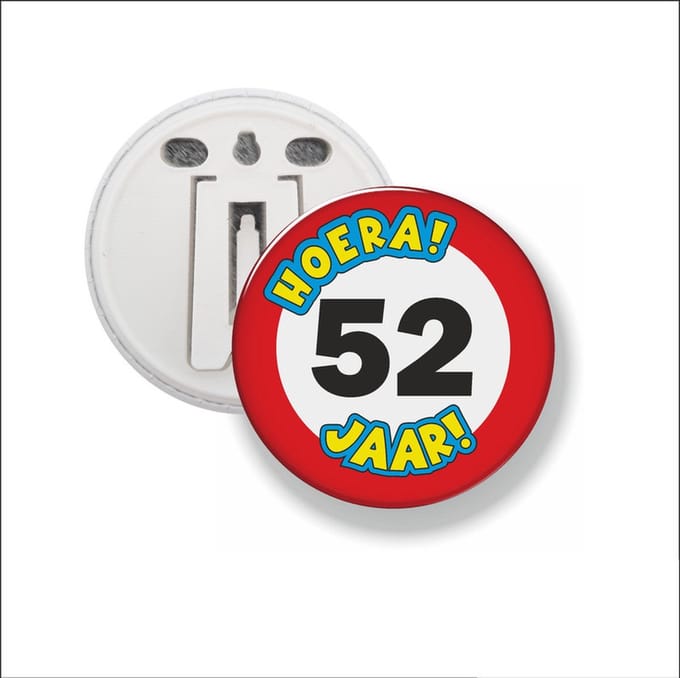 Button Met Clip 58 MM - Hoera 52 Jaar
