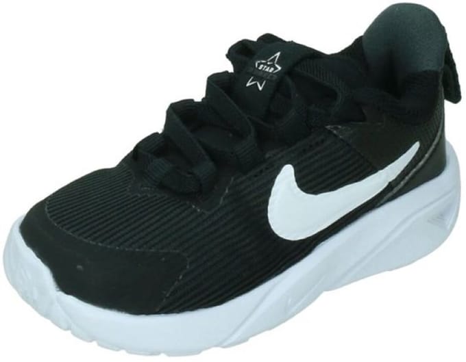 Nike star runner 4 in de kleur zwart maat 17