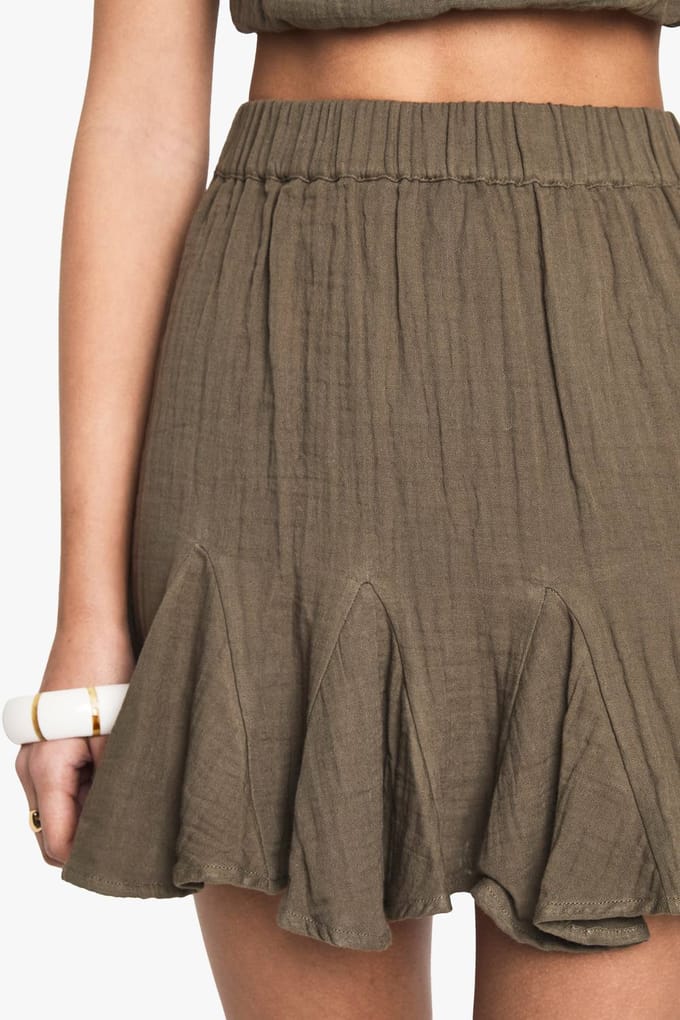 boohoo Dames Cheesecloth Godet Hem Mini Rok | Olive | Maat: 10