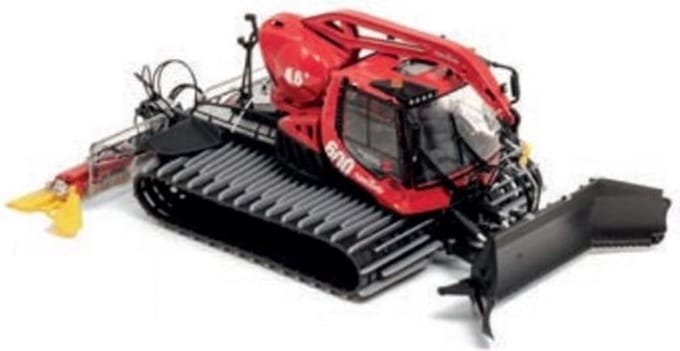 Jägerndorfer - 4819 Pistenbully 600 Hintertux met Kraan - Rood Miniatuur Model - 1:43 - Kerstdorp