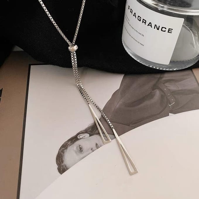 Eenvoudige mode persoonlijkheid licht luxe trui ketting ketting dames sieraden cadeau accessoires